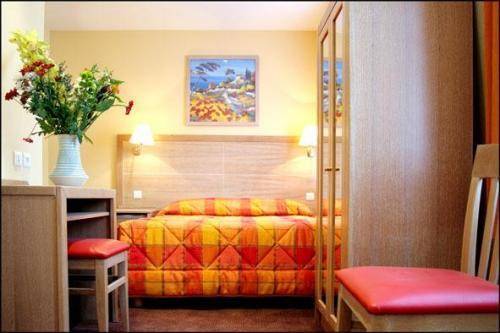 Grand Hotel Dore, Paris