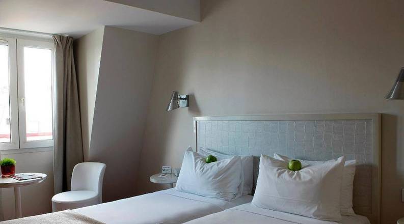 Le Quartier Bercy-Square, Paris