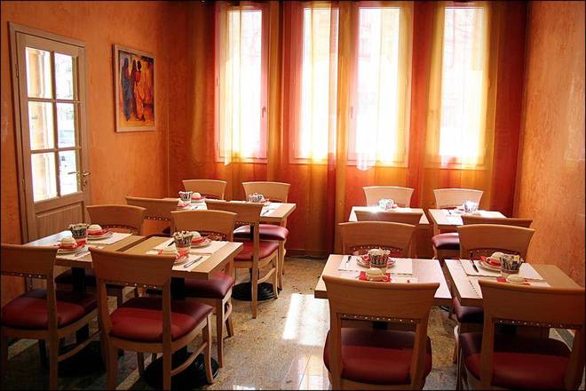 Grand Hotel Dore, Paris