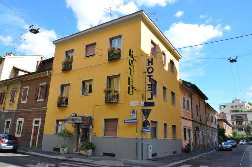 Hotel Dover, Milan